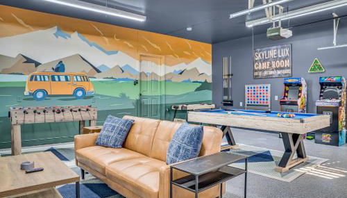 Amazing House - Movie & Game Room, Hot Tub, Fire Pit & Golf Course - Foto 2, Game Room