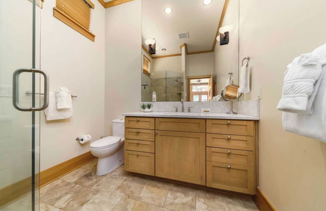 The Castle Rock Estate by Avantstay Steps From Arch Cape Beach w/ Hot Tub & Sauna - Foto 35