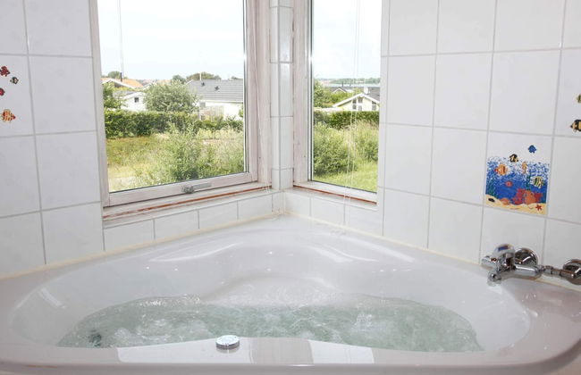 6 Person Holiday Home in Jaegerspris-by Traum - Foto 3