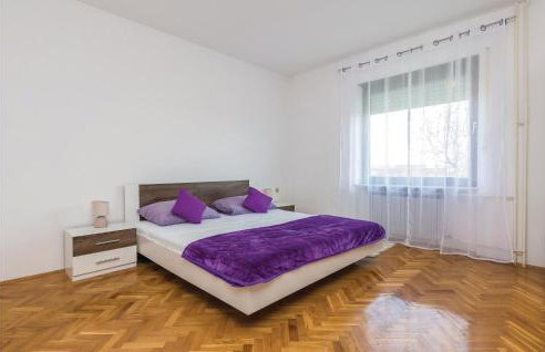 Five-Bedroom Holiday Home In Suhovare - Foto 37