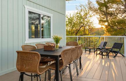 Stunning Escape • Hot Tub Panoramic View Prime Location Hilltop by AvantStay - Photo 29