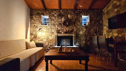 Patras stonehouse with large yard - Πέτρινο σπίτι με αυλή - Foto 2