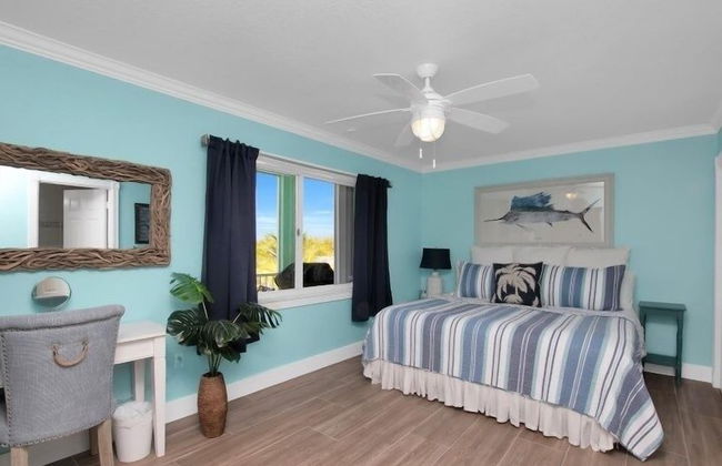 Waterfront Home With Swimming Pool 4 Bedroom Home by RedAwning - Foto 3