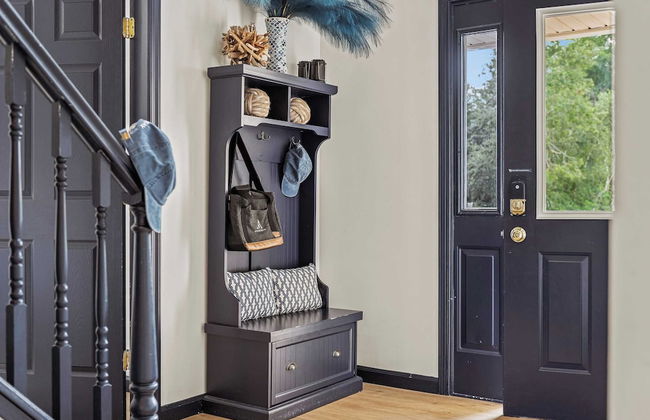 For Lake Sake by Avantstay Lakefront + Hot Tub + View - Photo 6