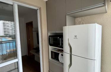 Até 5 Hóspedes, Elevador, Varanda Frente P/ Piscina, Jr Catito - Foto 34