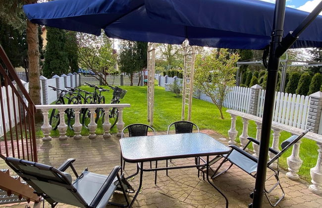 Large Holiday Apartment With a Garden in Stepnica - Photo 1