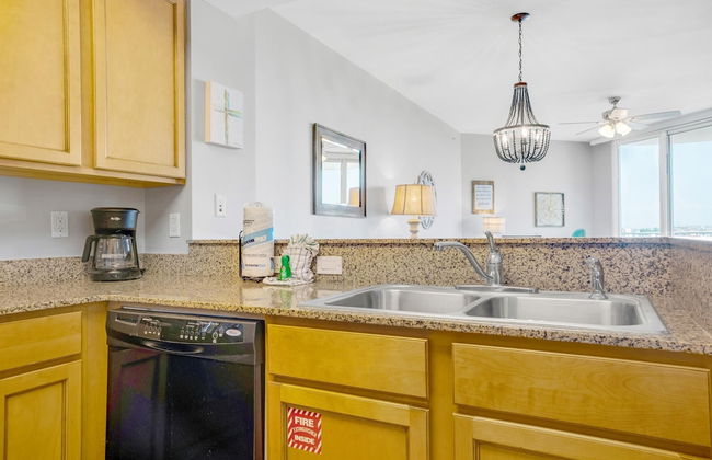 Palms Resort 1406 Jr 2BR - Foto 21