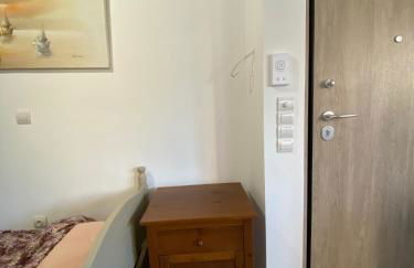 Azure Studio - Photo 22