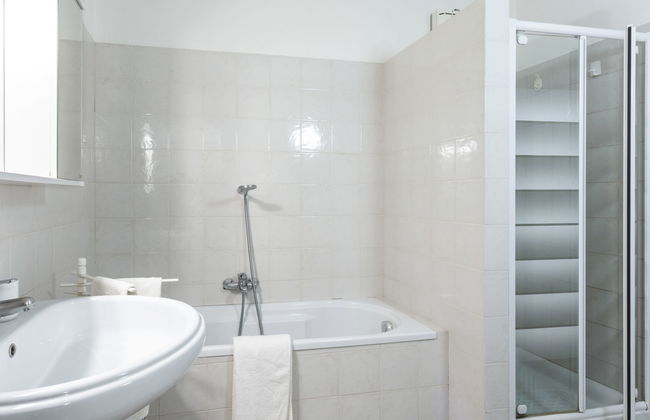 4 bedroom Apartment in Diano Castello with swimming pool and garden - Photo 18