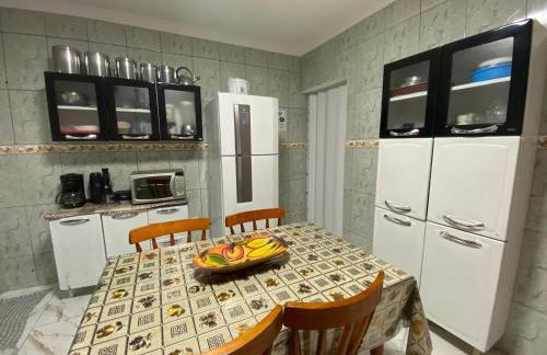 Casa simples e aconchegante 1 quarto, ar condicionado - Foto 2