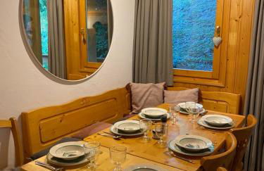 Meribel Centre La Chaudanne, real ski in and out right on slopes, 3 bedrooms 2 bathrooms, newly renovated, Chalet l'Épervière - Foto 9