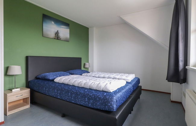 Thatched Villa With Bath in a Holiday Park - Foto 2