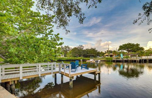 Pet-Friendly Waterfront Home - 2 Mi to Beach! - Foto 11