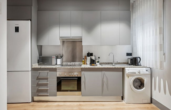 Limehome Madrid Calle de Santa Ana - Photo 40