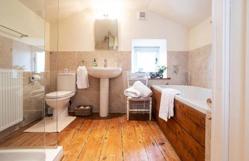 Ingleton 2-bed Cottage, Sleeps 4, Pet Ok & Parking - Foto 12