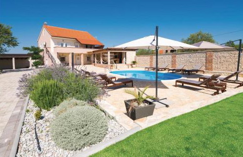 Five-Bedroom Holiday Home In Gorica - Foto 19