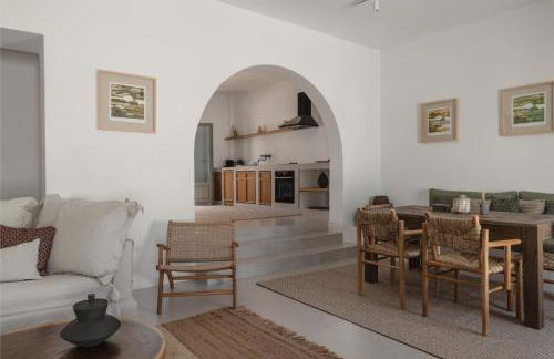 Siora of Paros - Ammiralis & Castelis - Photo 7