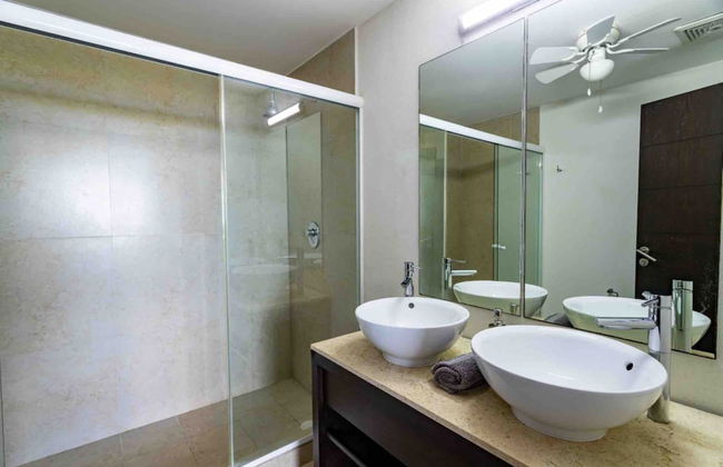 MAREA Beachfront 2 BDR - Stunning Oceanview - Photo 12