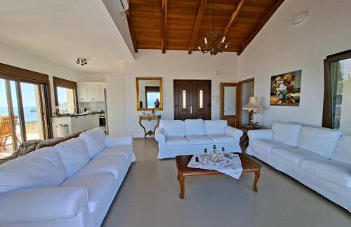Seaview Villa - Photo 7