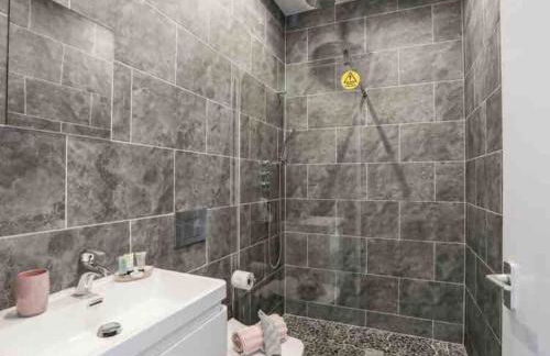 Beeches Bach, 1 bedroom cottage with hot tub - Foto 12