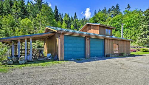 Picturesque Port Angeles Cabin with Fire Pit! - Foto 2