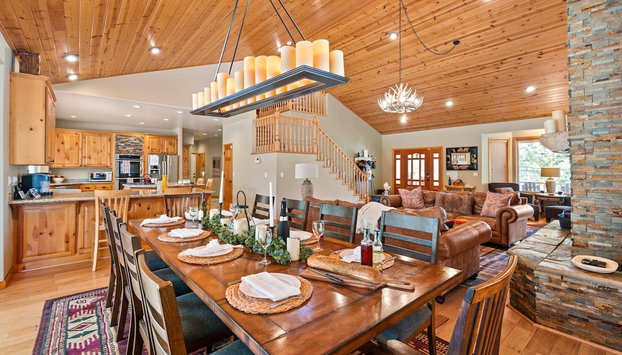 Linaker Lodge by Avantstay Gorgeous Cabin in Big Bear w Views - Foto 5, Habitación