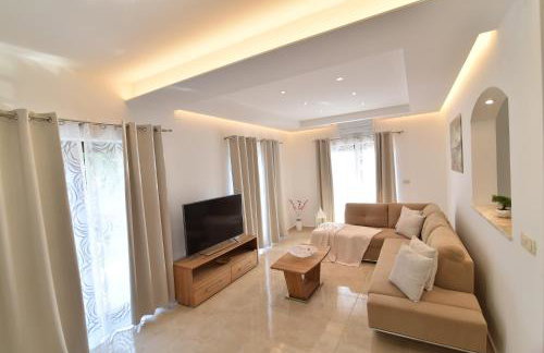 Villa Muskatel KRK -with heated covered pool - Photo 69