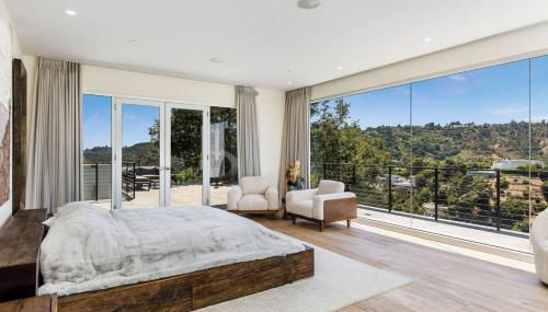 Spacious 4BR Retreat with Private Pool, Pool Table and Fast Wi-Fi Sleeps 9 Quiet Clinton Location - Foto 4