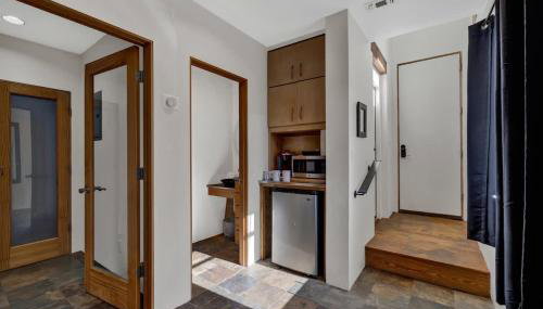 Guest Quarters - 2 Blocks to Main Street! - Foto 4