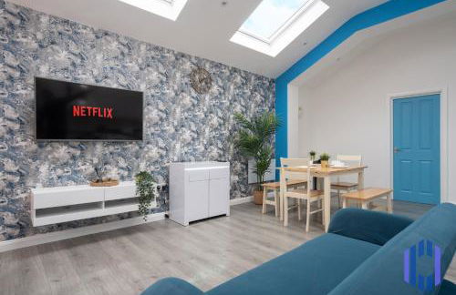 Santorini Blues by CEFAS - Free Parking - Bungalow - Near Airport - Foto 1