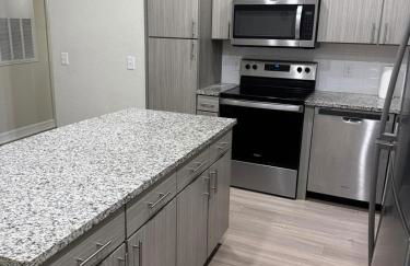 Cozy 2BHK Getaway in Cedar Park - Photo 21