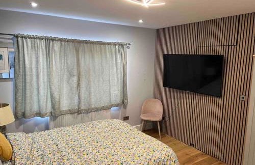 En-suite Double Room - Private Entrance & Free Parking - Foto 2