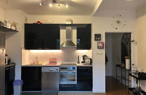 Terrasse Zen - Confort Nature & Accessibilité - 4 personnes - Parking gratuit - 20 min de Paris - Foto 13