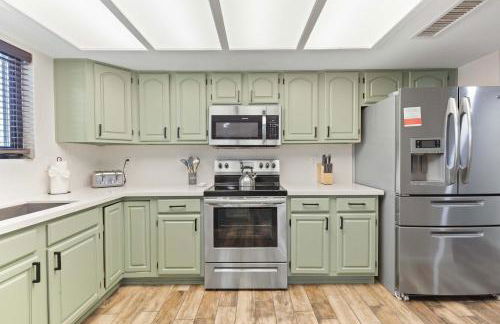 This is it - Great Location -13 Beds - Pool - Gym - Foto 15