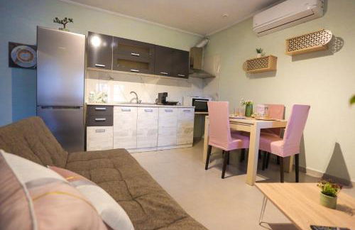 Goldtown House - Photo 15