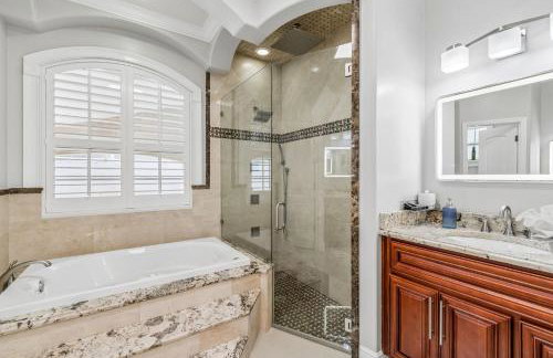 3br,3ba home near Downtown and Airport, Walk to the Stadium - Foto 25