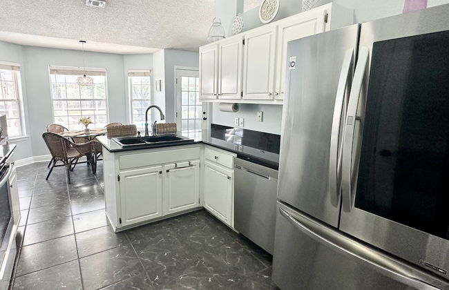 Bayou Breeze 4 Bedroom Home by RedAwning - Photo 12