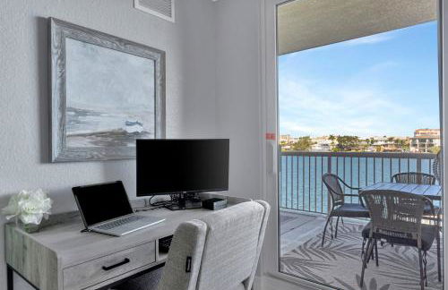 Waterfront -3BR - 2Kings -Pool Balcony - Beach - Foto 38