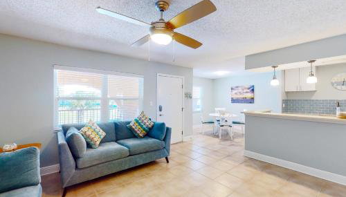 Surrounded by Ocean - Foto 3