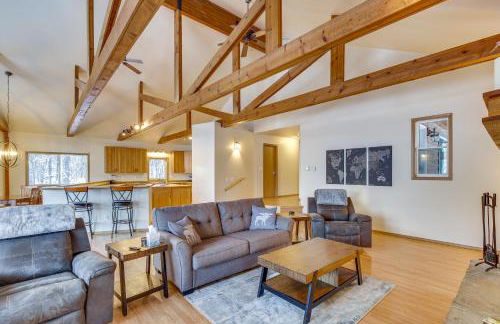 Wasilla Spruce Moose Cabin Lakefront and Hot Tub! - Foto 10