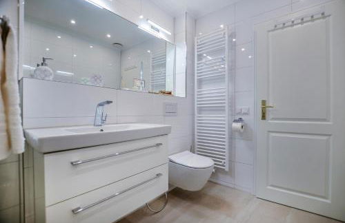 Stylisch und Schick, neue Wohnung, U-Bahn 2 Minuten - Photo 45