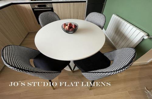 Jo's Studio Flat Limens - Foto 12