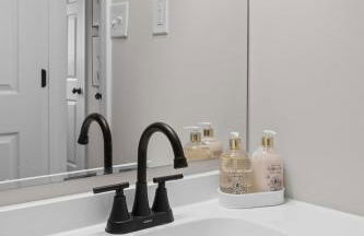 7 Min walk to Golden Belt - 4 Min Drive to Downtown - 7 to Duke - Photo 14