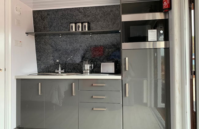 Acdc Glamping, Campervan , Caravan and Tent Resort - Foto 11