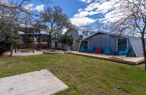 River Hotel Groups Main Street Games Firepit - Photo 22