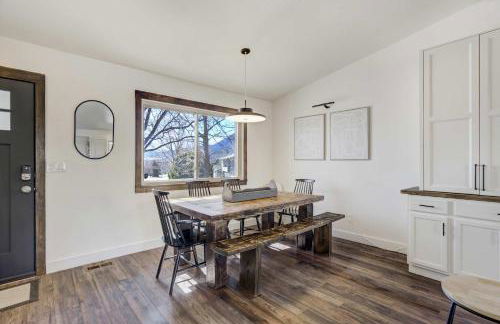 Wild Rose Family Retreat with BBQ & Fire Pit - Foto 18