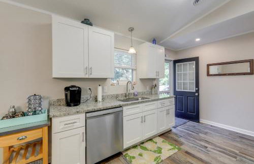 Lovely Emerald Isle Home, Walk to Beach! - Foto 8