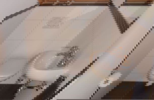 Pleasant Holiday Home With View - Foto 8