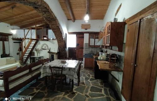 Afrodite's House-Restaurated Oil Factory - Photo 12