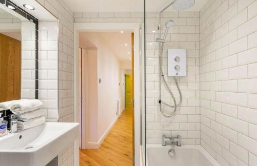 Central, Bright 2 Bed Flat - Pool & Sauna - Foto 25